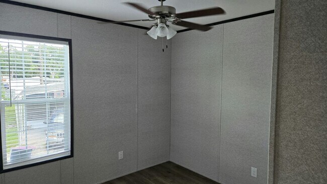 Building Photo - 4401 Hitzing Ave