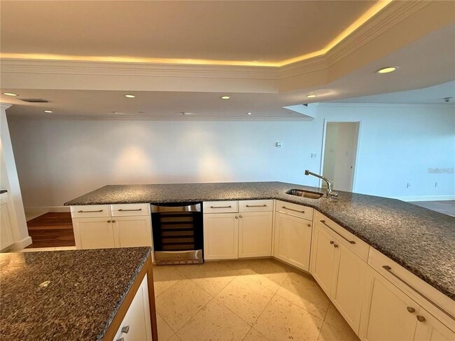 Building Photo - 988 Blvd of the Arts