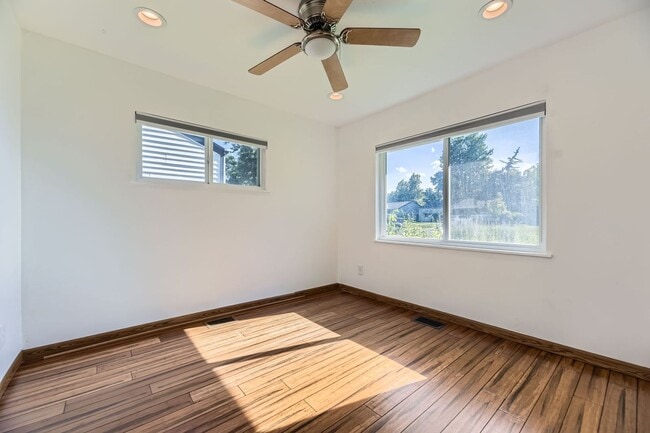 Building Photo - 3270 S Flamingo Way