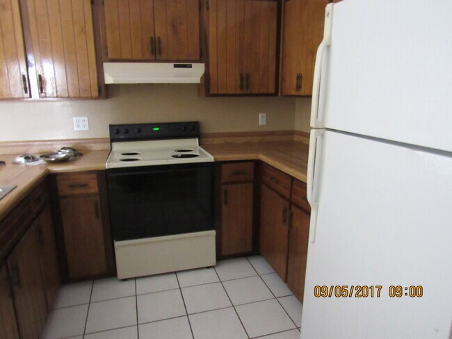 Building Photo - 3702 Mulligan Rd Cir