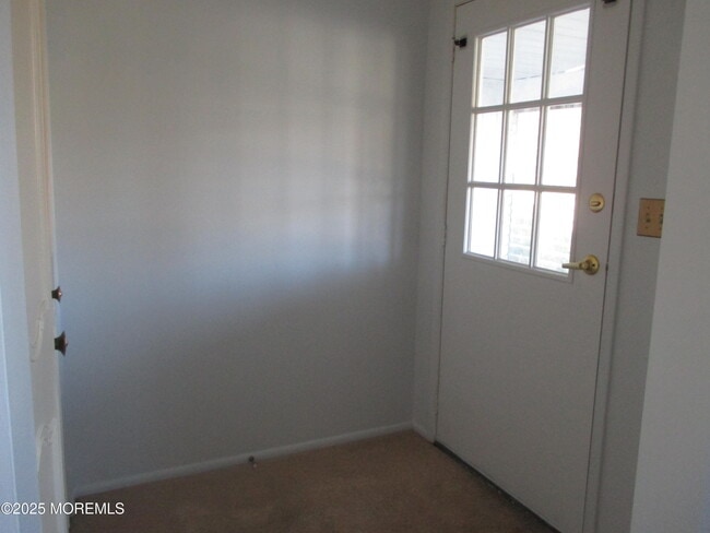 Building Photo - 530A Portsmouth Dr