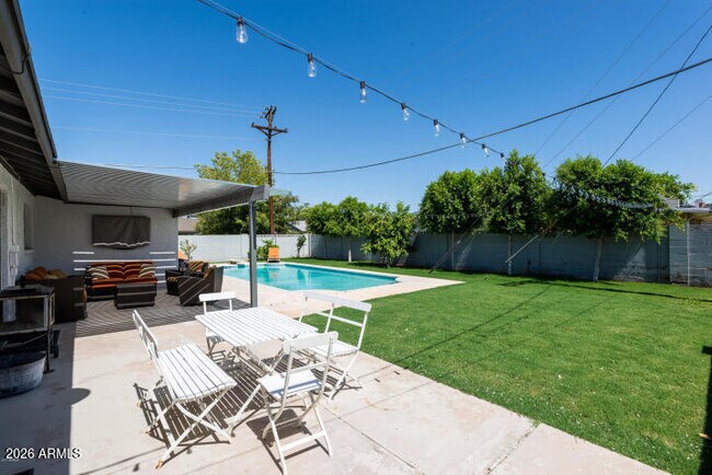 Building Photo - 2503 S Bonarden Ln