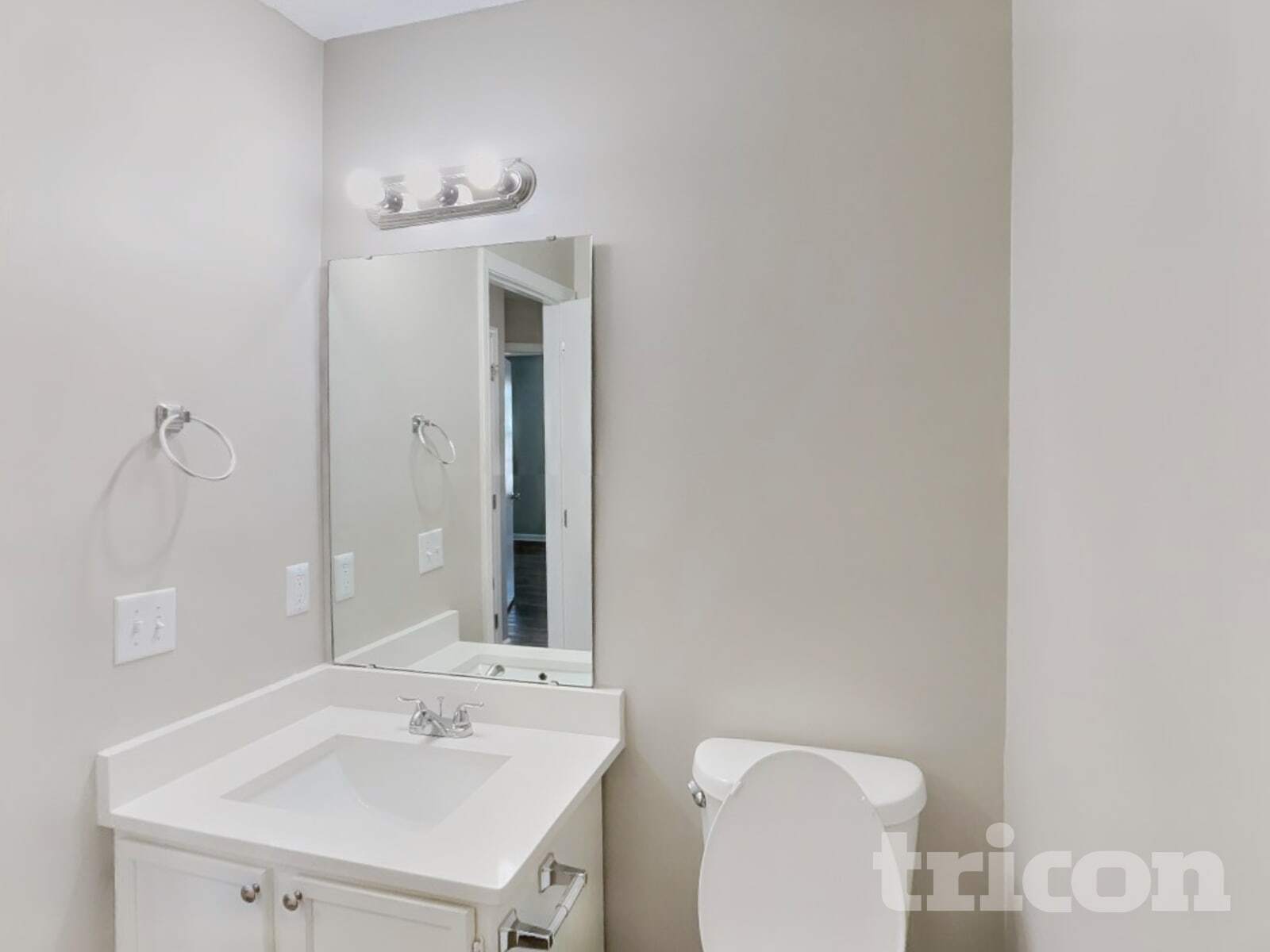 Building Photo - 3120 Riverbrooke Dr