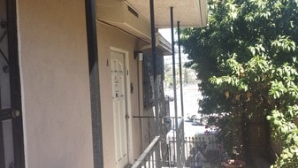 Building Photo - 1347 N Alvarado St