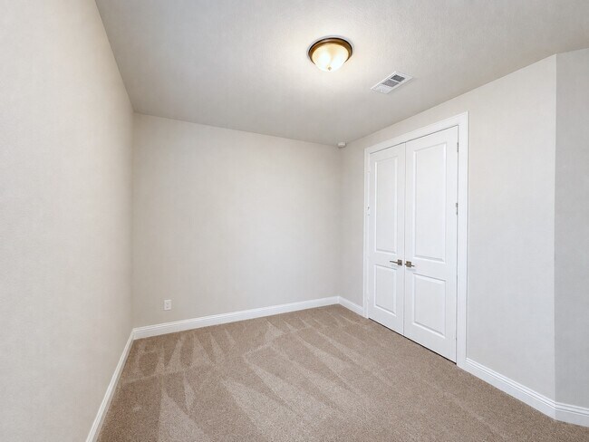 Building Photo - 13203 Wood Leaf Pk