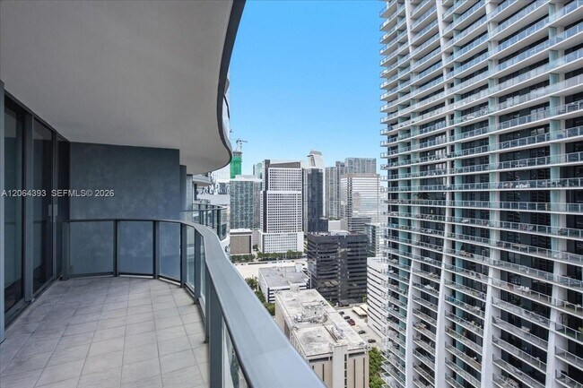 Building Photo - 1000 Brickell Plaza