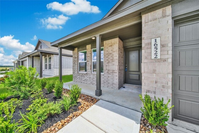 Building Photo - 16522 Ithaca Pheasant Dr
