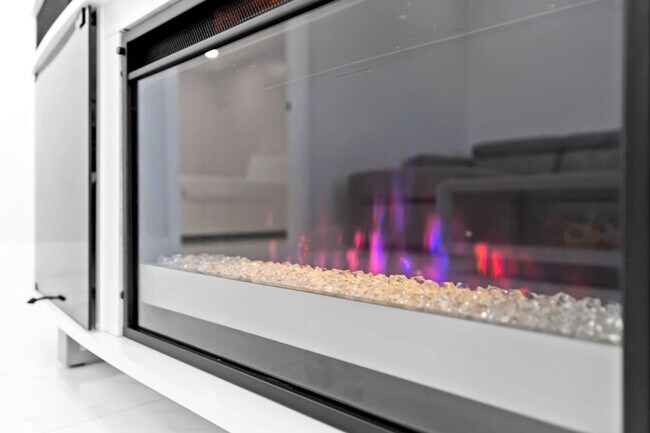 Building Photo - 871 NW 23rd Terrace