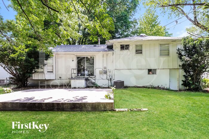 Building Photo - 8919 Stark Ave