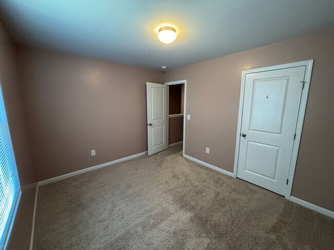 Building Photo - Single Family Home in Cul-de-sac- Holly Ridge