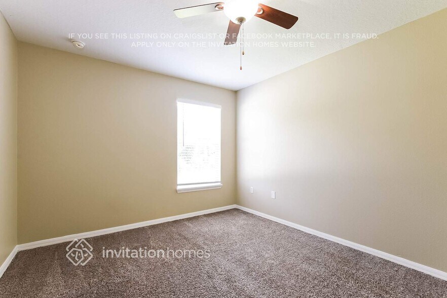 Building Photo - 3144 Dasha Palm Dr