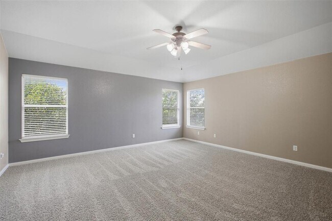 Building Photo - 2302 Brookhollow Terrace