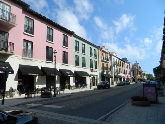 Building Photo - 460 S Rosemary Ave