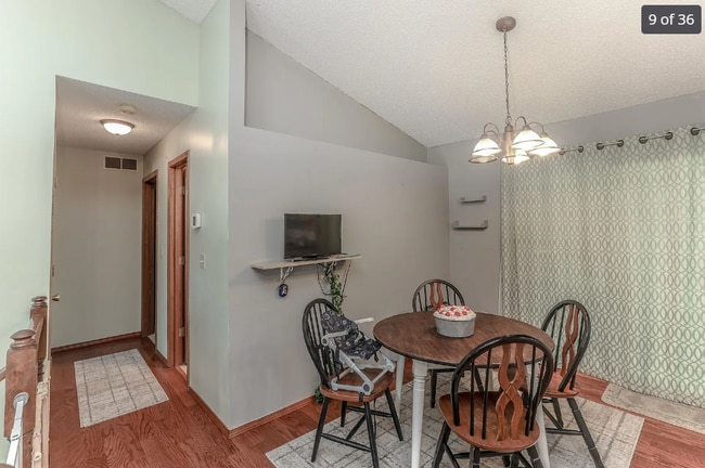 Building Photo - 245 Cherokee Ct