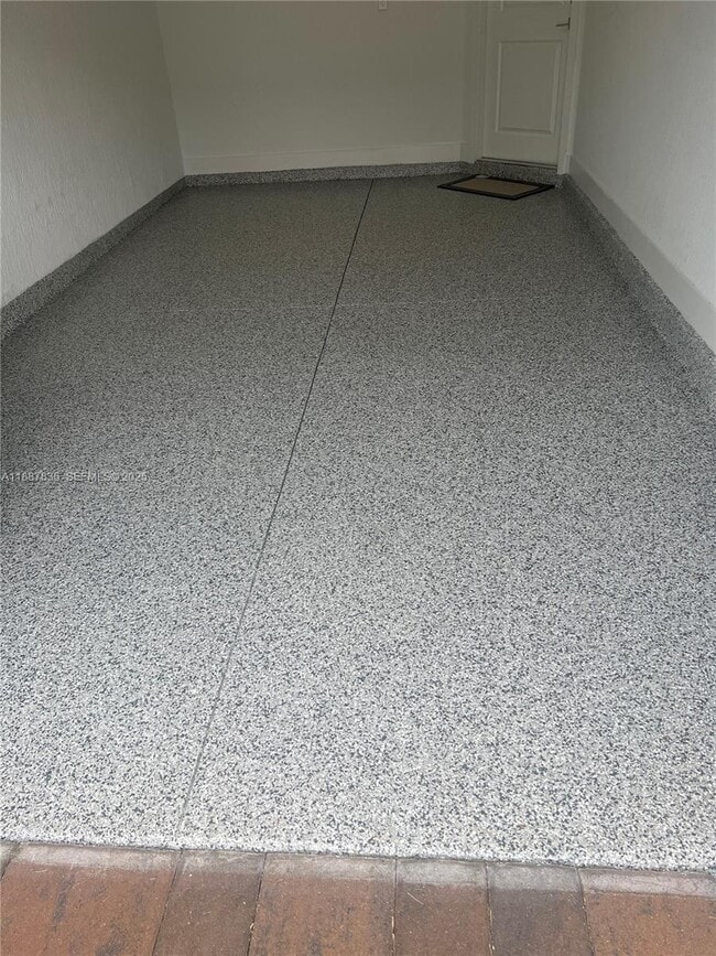 Building Photo - 141 SW 171st Ave