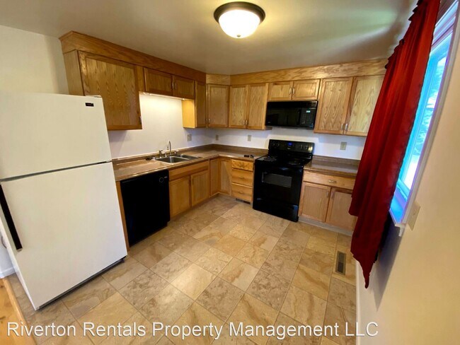 Building Photo - 1 br, 1 bath House - 214 N 2nd W