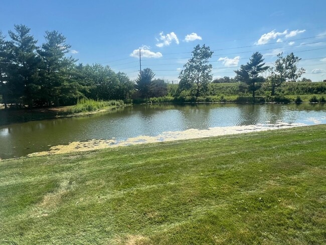 Building Photo - Updated Condo with Water view - Available ...