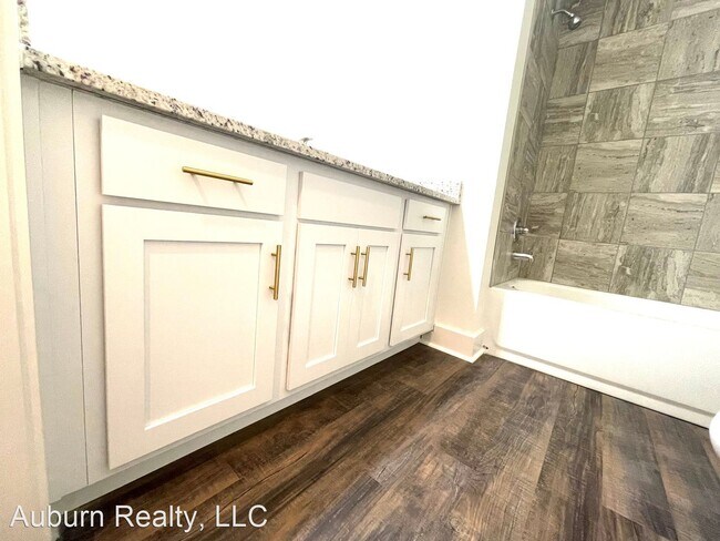 Building Photo - 1 br, 1 bath House - Condos at Mill Creek ...