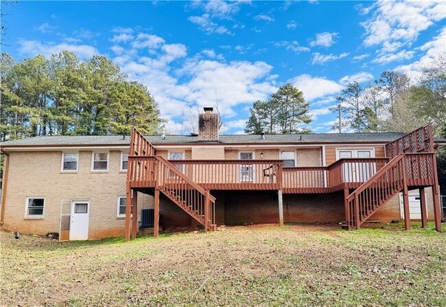 Building Photo - 399 Wayward Wind Dr SW