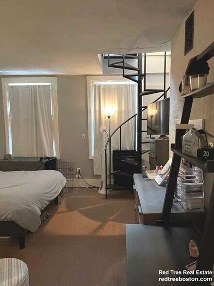 Building Photo - 509 Beacon St