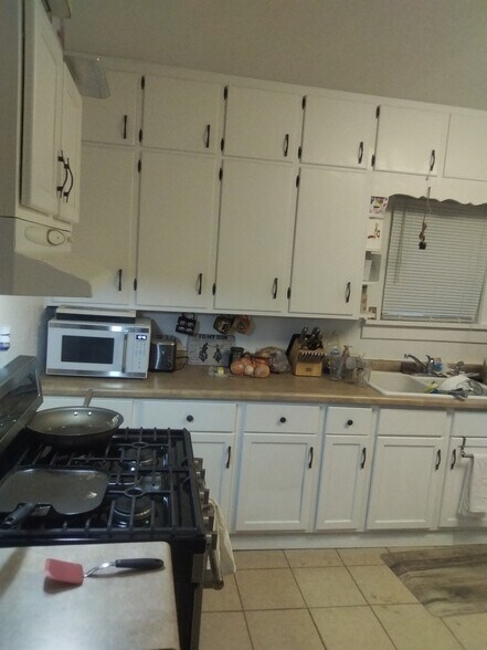 Kitchen - 1210 Bush St