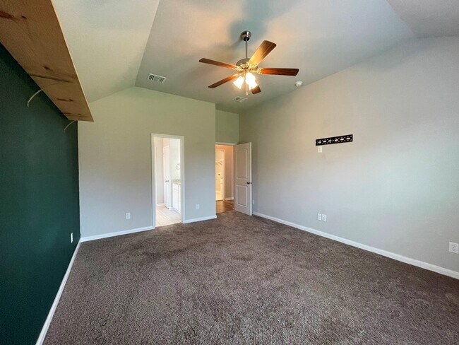 Building Photo - 8113 Northgate Lp