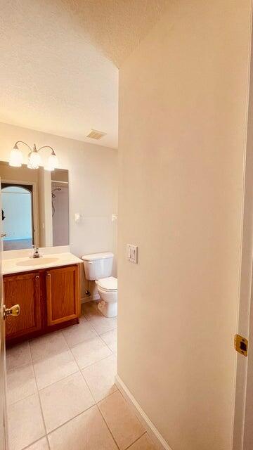 Building Photo - 1829 SW Hickock Terrace