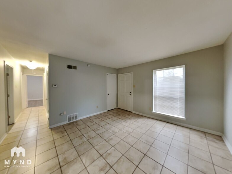 Building Photo - 6035 Devon Cir