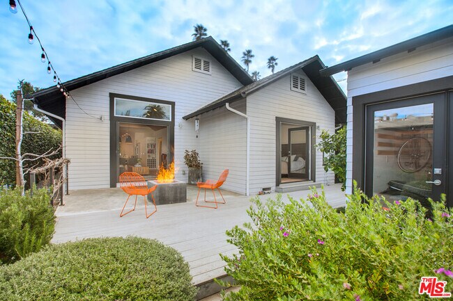 Building Photo - 663 San Juan Ave
