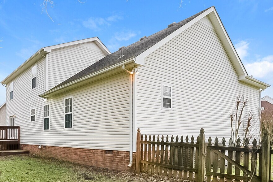 Building Photo - 103 Rockton Ct