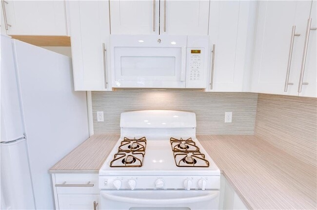 Building Photo - 1906 E 17th St