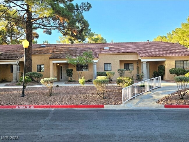 Primary Photo - 2851 S Valley View Blvd