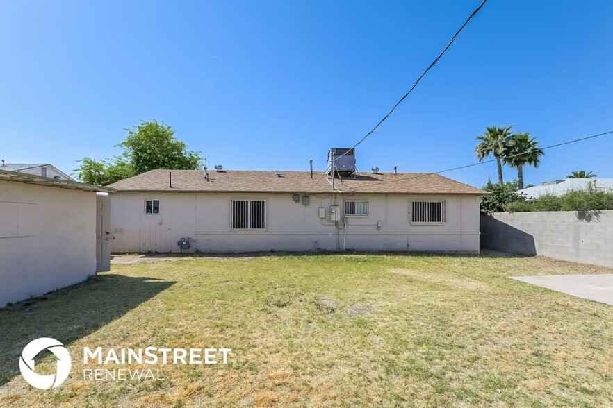 Building Photo - 112 W Gary Way