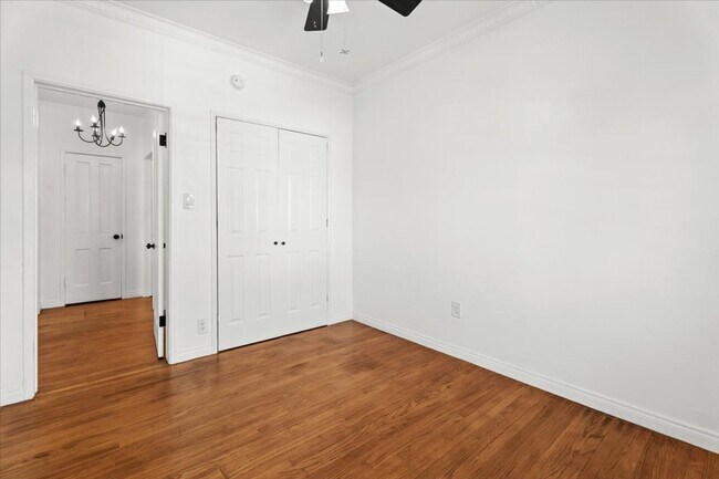 Building Photo - BEAUTIFUL FRENCH NORMANDY STYLE 2BR UNIT