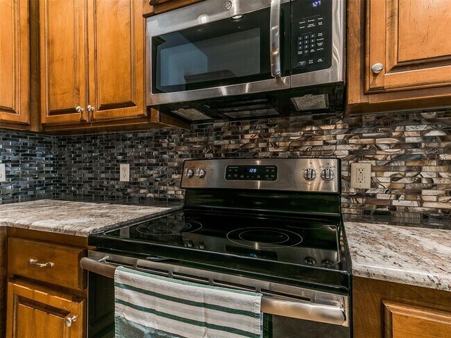 Building Photo - 8401 NW 107th St