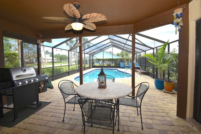 Building Photo - 3 Cherokee Ct W