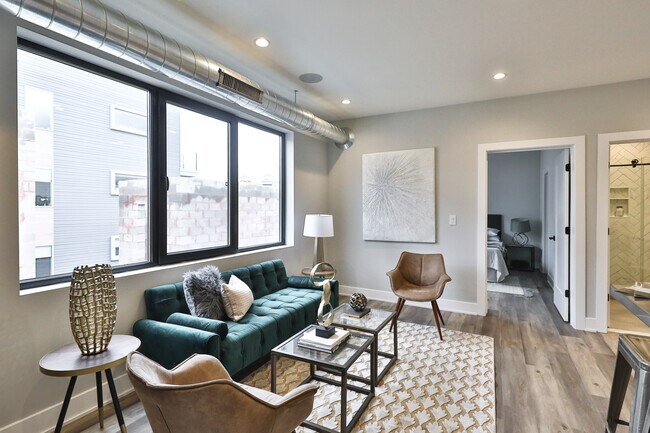 Building Photo - 1612 Cambridge St