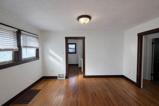 Building Photo - 1259 Humphrey Ave