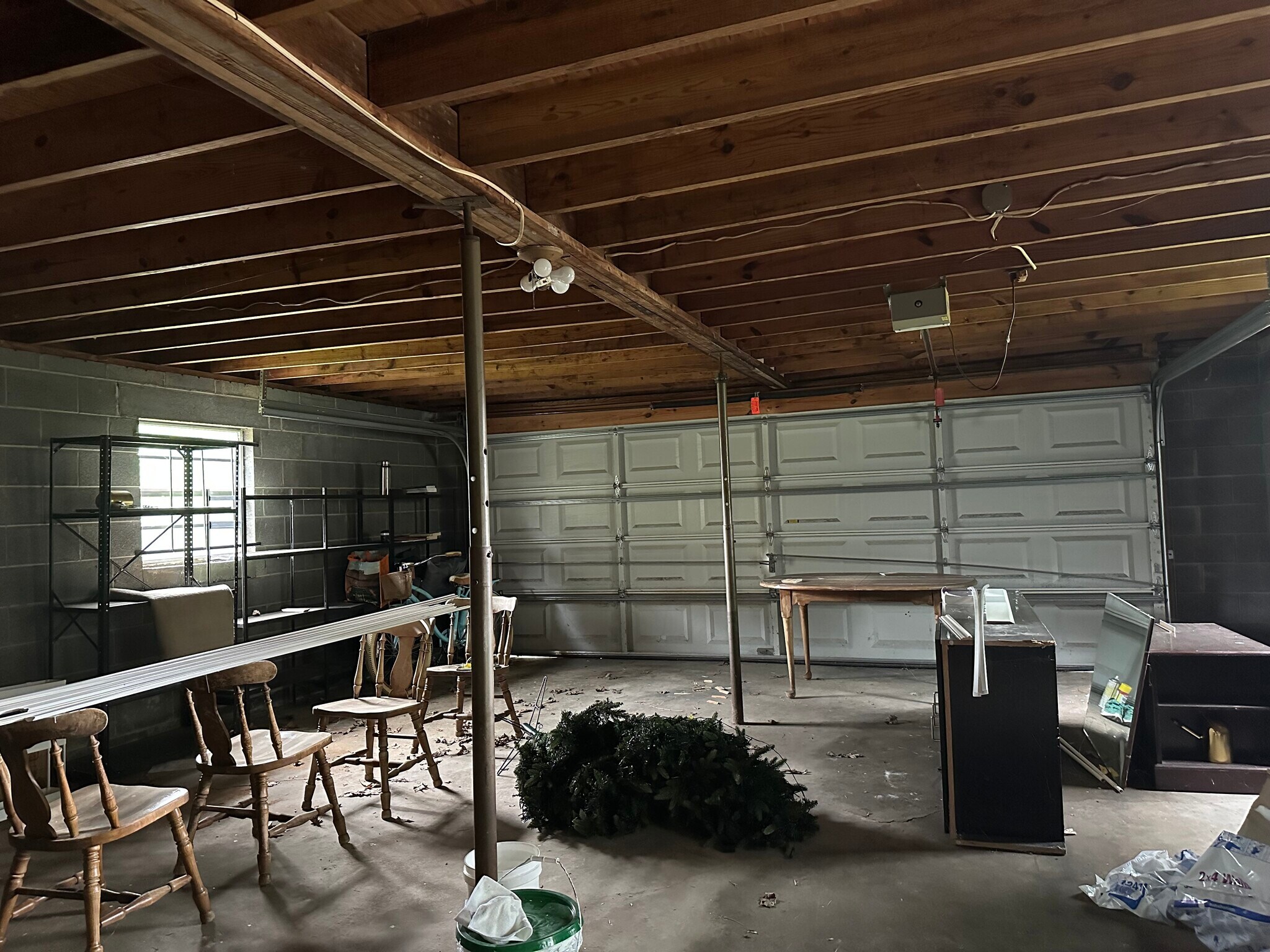 Building Photo - 3616 Riverview Dr