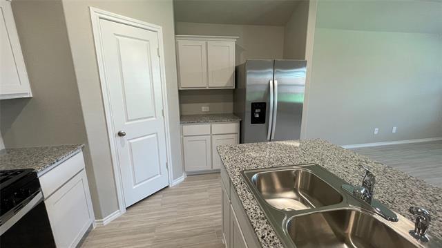 Building Photo - 8421 Hollymead Ln