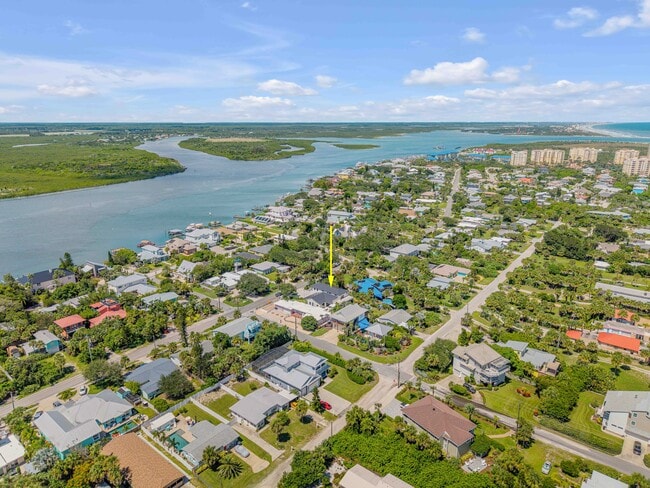 Building Photo - 1707 N Peninsula Ave