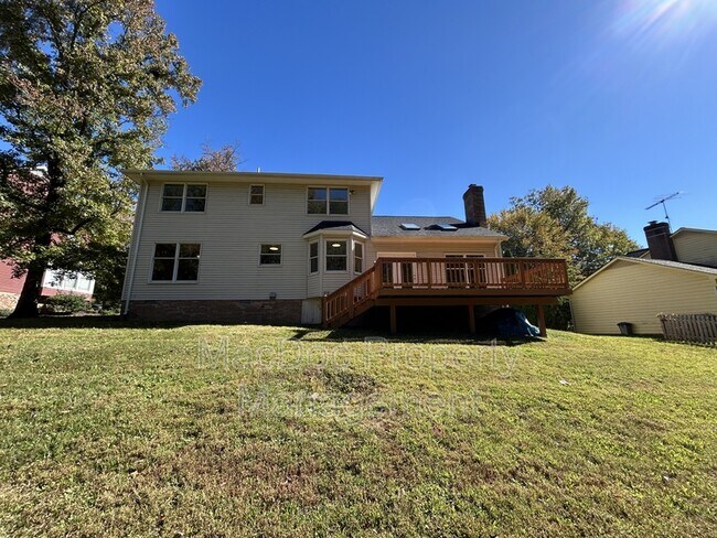 Building Photo - 1907 White Lake Dr