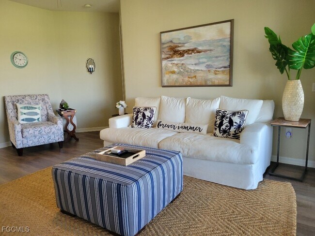 Building Photo - 14560 Grande Cay Cir