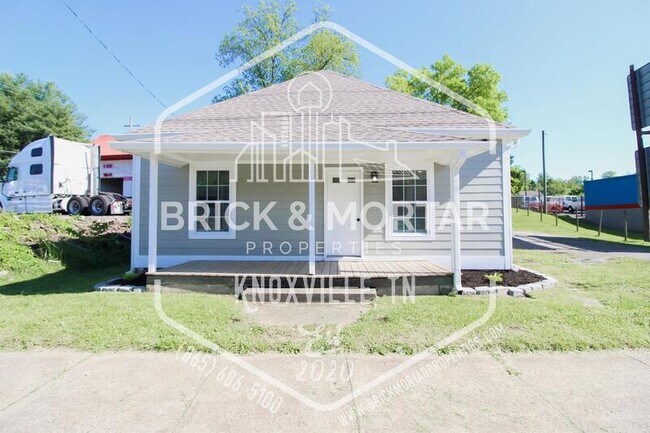 Primary Photo - 3006 Sutherland Ave