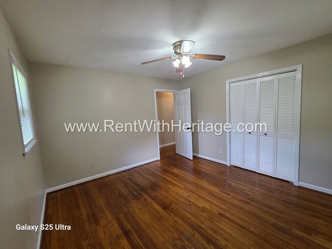 Building Photo - WOW!!! GORGEOUS RANCH WITH MANY UPGRADES / GREAT LOCATION/ PRIVATE YARD