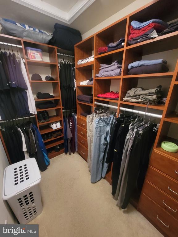 Building Photo - 20928 Houseman Terrace