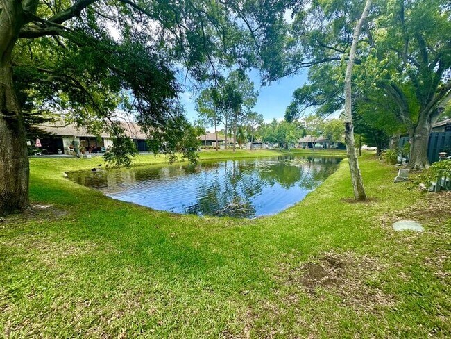 Building Photo - 599 Capistrano Ct