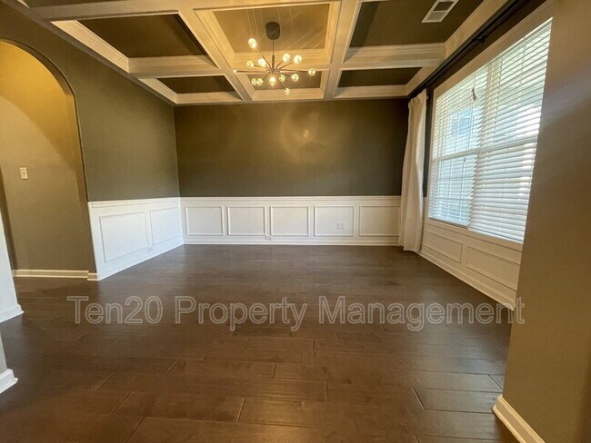 Building Photo - 236 Cedar Wy