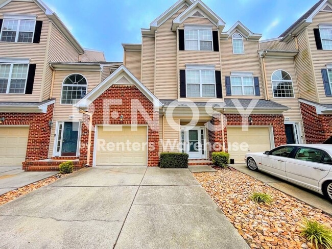 Building Photo - 5520 Summer Crescent