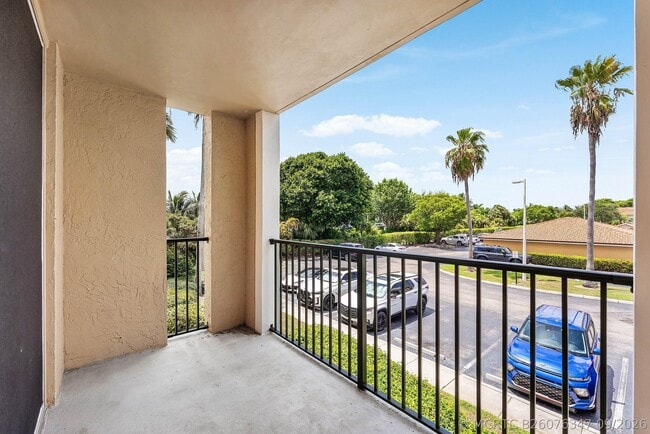 Building Photo - 167 Yacht Club Way
